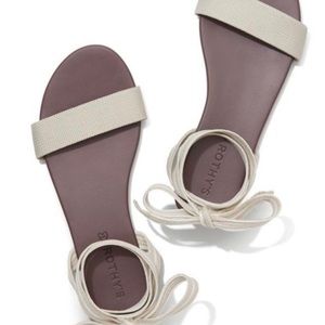 Rothys tie sandal worn once! Size 8